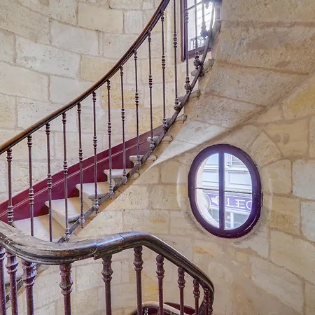 Duplex 19 M2 - Centre Historique *